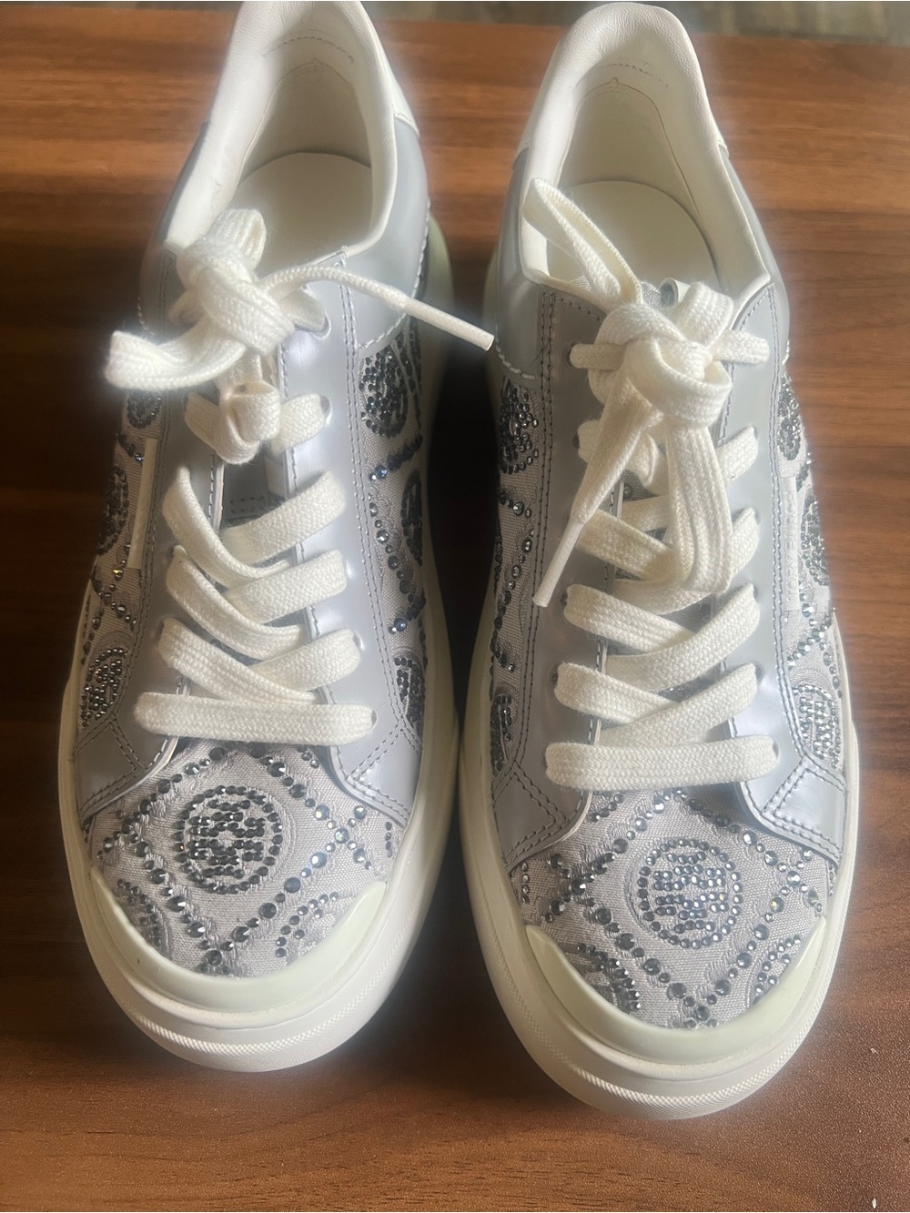 Tory Burch T Monogram LadyBug Sneaker (sz 7.5)